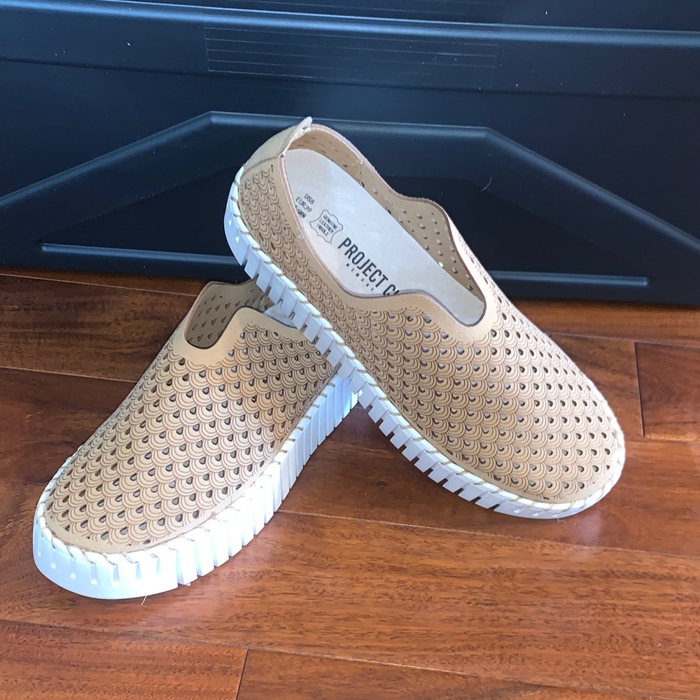 Project Cloud Memory Foam Daffoldil Loafers
